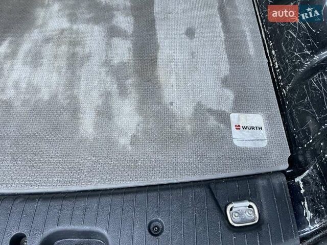 Черный Фольксваген Кадди, объемом двигателя 1.5 л и пробегом 55 тыс. км за 15990 $, фото 12 на Automoto.ua