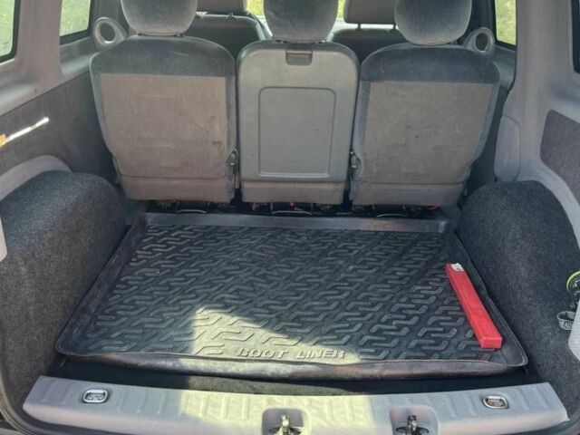 Чорний Фольксваген Кадді, об'ємом двигуна 2 л та пробігом 291 тис. км за 4200 $, фото 4 на Automoto.ua