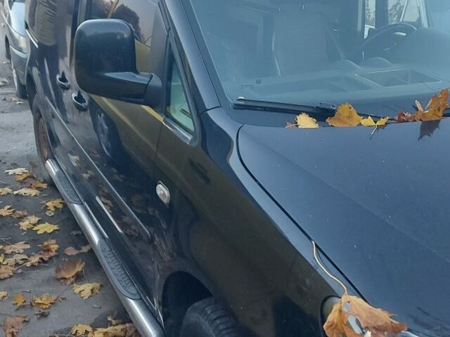 Фольксваген Кадди 2011 в Луцке на Automoto.ua Черный Фольксваген Кадди, объемом двигателя 1.6 л и пробегом 220 тыс. км за 5242 $, фото 4 на Automoto.ua