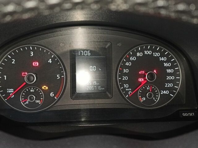 Чорний Фольксваген Кадді, об'ємом двигуна 1.6 л та пробігом 287 тис. км за 9500 $, фото 4 на Automoto.ua