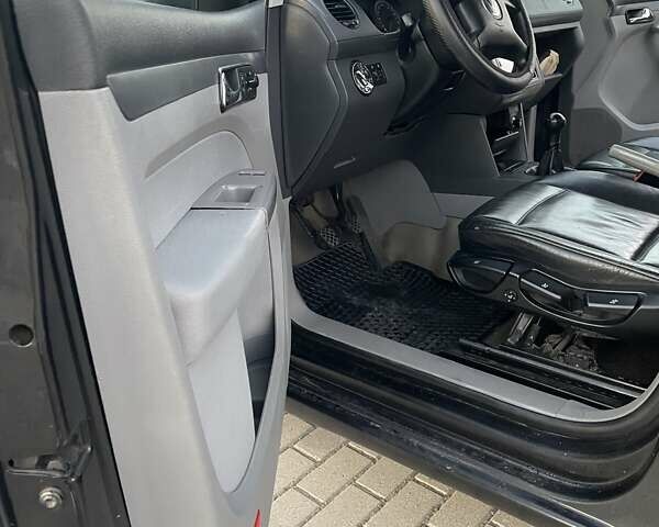 Черный Фольксваген Кадди, объемом двигателя 1.9 л и пробегом 305 тыс. км за 5600 $, фото 8 на Automoto.ua