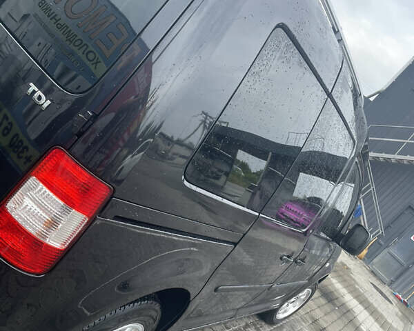 Черный Фольксваген Кадди, объемом двигателя 1.9 л и пробегом 361 тыс. км за 6250 $, фото 11 на Automoto.ua