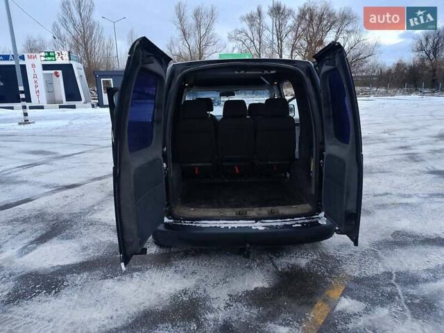 Черный Фольксваген Кадди, объемом двигателя 1.9 л и пробегом 350 тыс. км за 5999 $, фото 13 на Automoto.ua