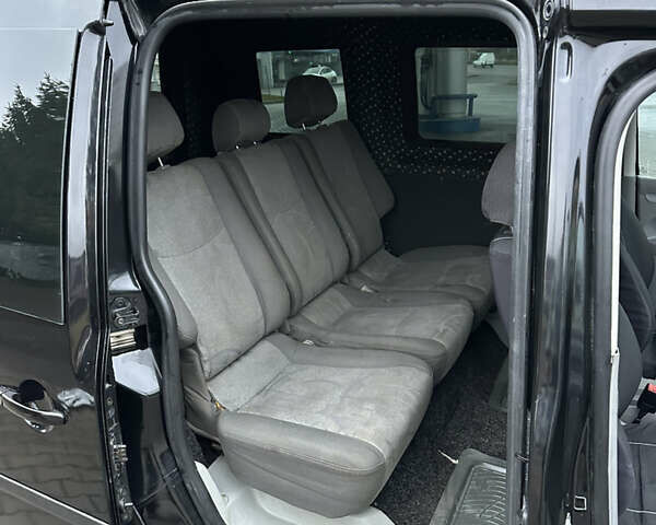 Черный Фольксваген Кадди, объемом двигателя 1.9 л и пробегом 285 тыс. км за 5900 $, фото 26 на Automoto.ua