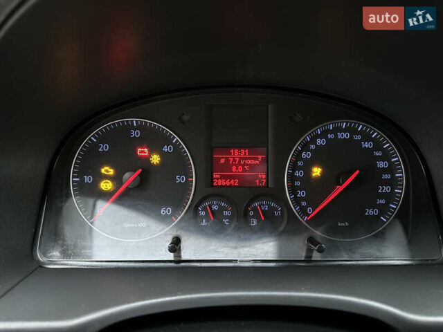 Черный Фольксваген Кадди, объемом двигателя 1.9 л и пробегом 285 тыс. км за 5900 $, фото 21 на Automoto.ua