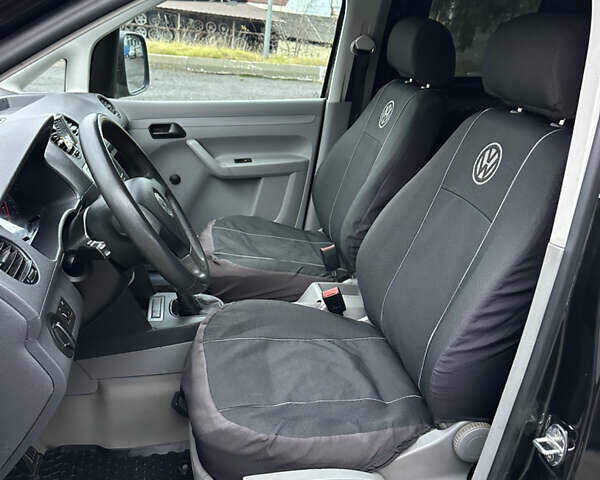 Черный Фольксваген Кадди, объемом двигателя 1.9 л и пробегом 285 тыс. км за 5900 $, фото 23 на Automoto.ua