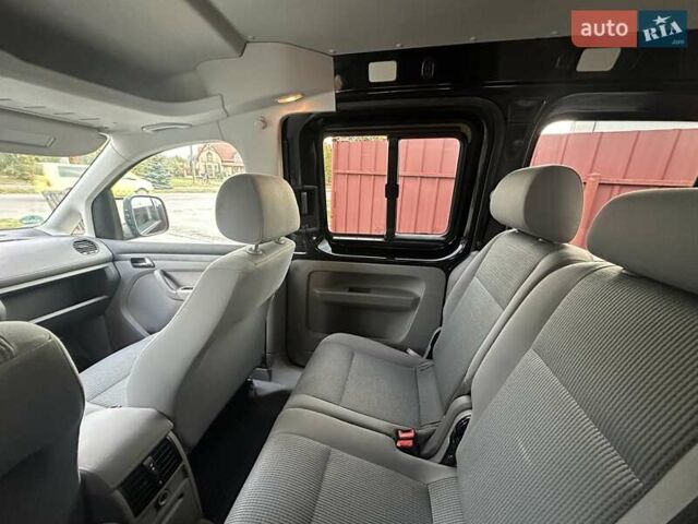 Черный Фольксваген Кадди, объемом двигателя 1.6 л и пробегом 236 тыс. км за 6850 $, фото 3 на Automoto.ua