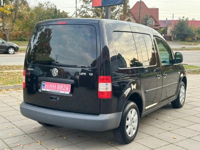 Черный Фольксваген Кадди, объемом двигателя 1.6 л и пробегом 236 тыс. км за 6850 $, фото 2 на Automoto.ua
