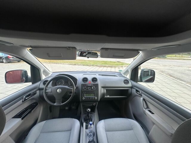 Черный Фольксваген Кадди, объемом двигателя 1.6 л и пробегом 236 тыс. км за 6850 $, фото 7 на Automoto.ua