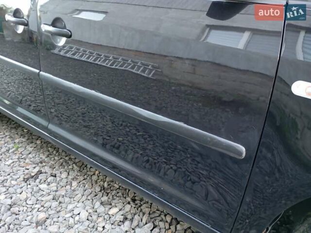 Черный Фольксваген Кадди, объемом двигателя 2 л и пробегом 438 тыс. км за 5500 $, фото 14 на Automoto.ua