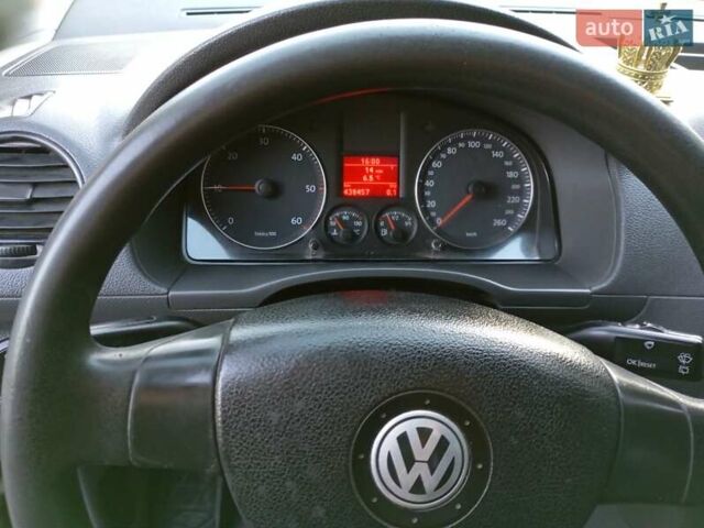 Черный Фольксваген Кадди, объемом двигателя 2 л и пробегом 438 тыс. км за 5500 $, фото 21 на Automoto.ua