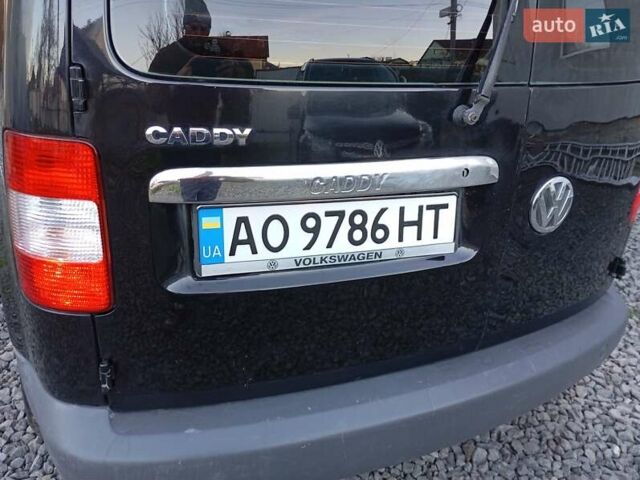 Черный Фольксваген Кадди, объемом двигателя 2 л и пробегом 438 тыс. км за 5500 $, фото 18 на Automoto.ua