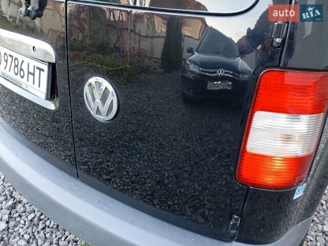 Черный Фольксваген Кадди, объемом двигателя 2 л и пробегом 438 тыс. км за 5500 $, фото 17 на Automoto.ua