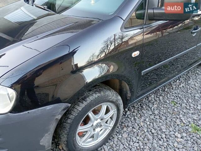 Черный Фольксваген Кадди, объемом двигателя 2 л и пробегом 438 тыс. км за 5500 $, фото 7 на Automoto.ua