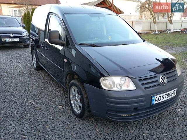 Черный Фольксваген Кадди, объемом двигателя 2 л и пробегом 438 тыс. км за 5500 $, фото 1 на Automoto.ua