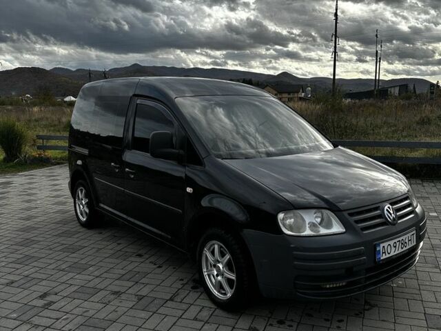 Черный Фольксваген Кадди, объемом двигателя 2 л и пробегом 428 тыс. км за 4300 $, фото 2 на Automoto.ua