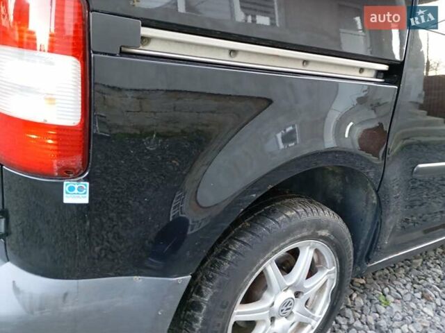Черный Фольксваген Кадди, объемом двигателя 2 л и пробегом 438 тыс. км за 5500 $, фото 16 на Automoto.ua