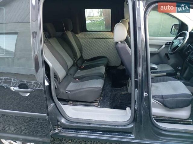 Черный Фольксваген Кадди, объемом двигателя 2 л и пробегом 438 тыс. км за 5500 $, фото 33 на Automoto.ua