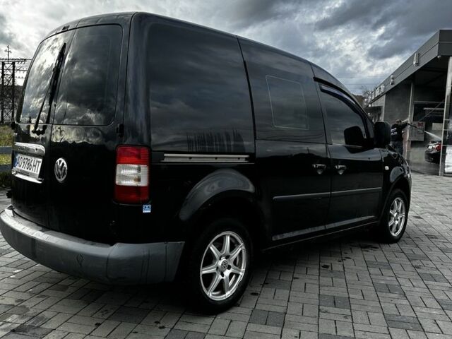 Черный Фольксваген Кадди, объемом двигателя 2 л и пробегом 428 тыс. км за 4300 $, фото 3 на Automoto.ua