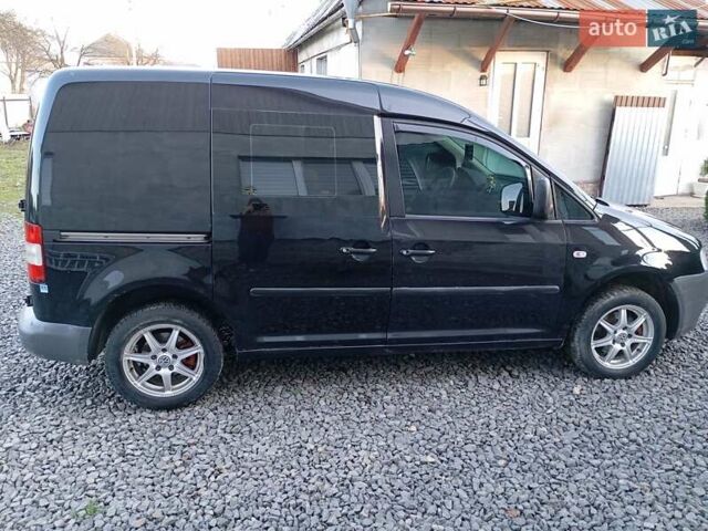 Черный Фольксваген Кадди, объемом двигателя 2 л и пробегом 438 тыс. км за 5500 $, фото 27 на Automoto.ua