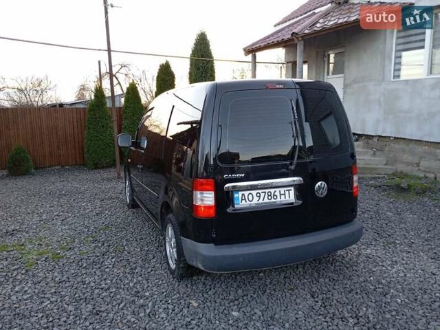 Черный Фольксваген Кадди, объемом двигателя 2 л и пробегом 438 тыс. км за 5500 $, фото 19 на Automoto.ua