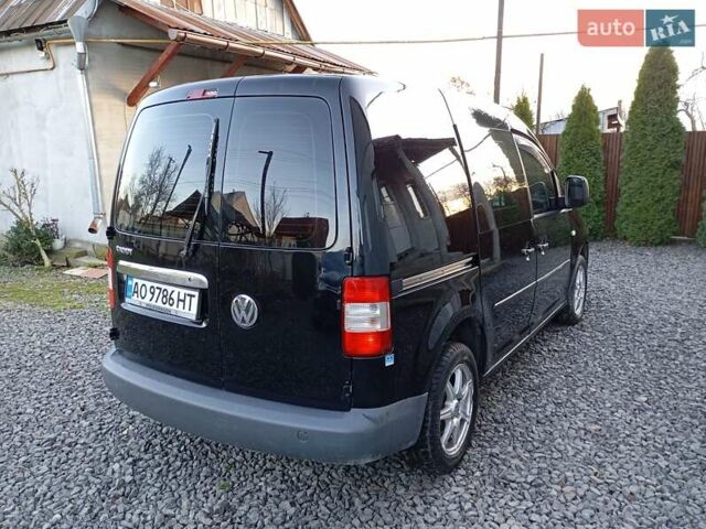 Черный Фольксваген Кадди, объемом двигателя 2 л и пробегом 438 тыс. км за 5500 $, фото 4 на Automoto.ua