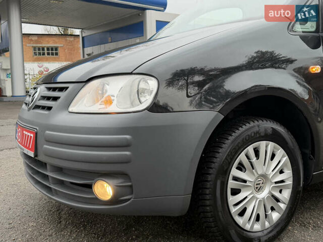 Черный Фольксваген Кадди, объемом двигателя 1.6 л и пробегом 233 тыс. км за 7650 $, фото 24 на Automoto.ua