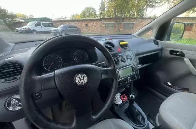 Фольксваген Кадди 2008 в Сумах на Automoto.ua Черный Фольксваген Кадди, объемом двигателя 0 л и пробегом 290 тыс. км за 3500 $, фото 5 на Automoto.ua