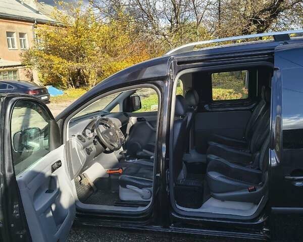 Черный Фольксваген Кадди, объемом двигателя 1.9 л и пробегом 270 тыс. км за 5200 $, фото 5 на Automoto.ua