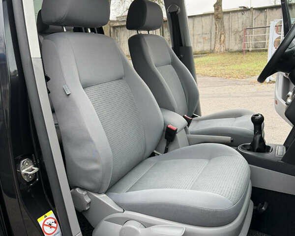 Черный Фольксваген Кадди, объемом двигателя 1.6 л и пробегом 233 тыс. км за 7650 $, фото 46 на Automoto.ua