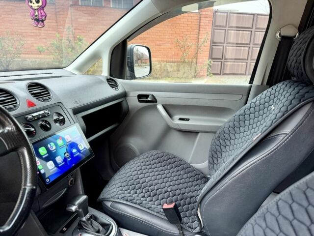 Черный Фольксваген Кадди, объемом двигателя 1.9 л и пробегом 270 тыс. км за 7999 $, фото 18 на Automoto.ua