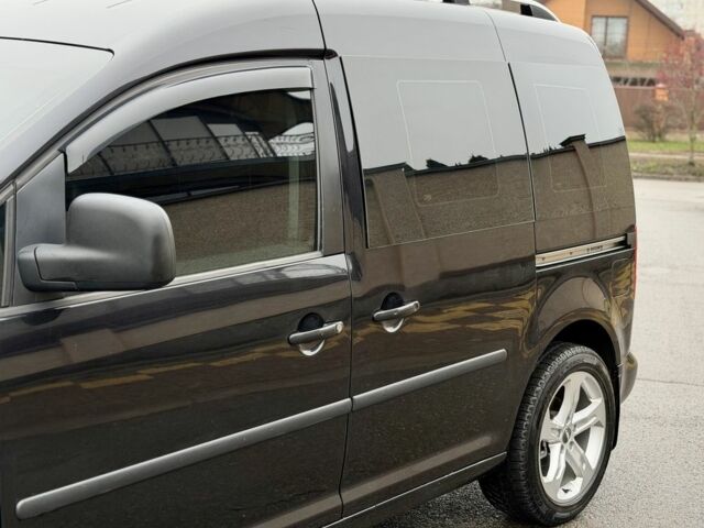 Черный Фольксваген Кадди, объемом двигателя 1.9 л и пробегом 270 тыс. км за 7999 $, фото 4 на Automoto.ua