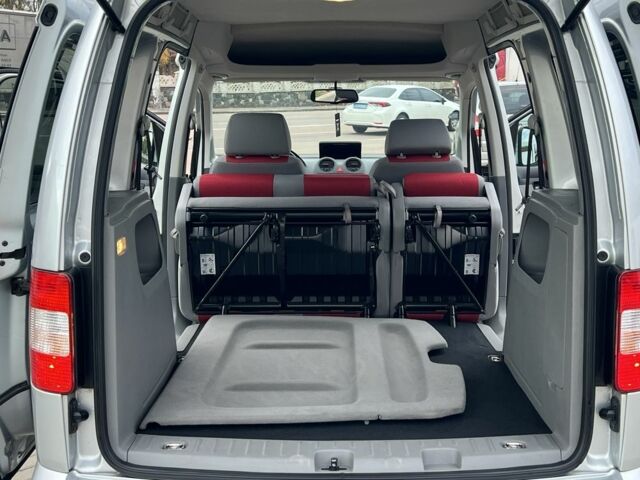 Фольксваген Кадди 2009 в Житомире на Automoto.ua Черный Фольксваген Кадди, объемом двигателя 1.6 л и пробегом 139 тыс. км за 9299 $, фото 10 на Automoto.ua