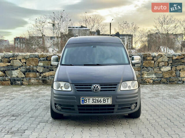 Черный Фольксваген Кадди, объемом двигателя 1.9 л и пробегом 330 тыс. км за 7200 $, фото 5 на Automoto.ua