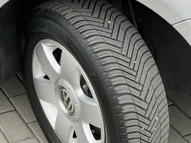 Фольксваген Кадди 2009 в Житомире на Automoto.ua Черный Фольксваген Кадди, объемом двигателя 1.6 л и пробегом 139 тыс. км за 9299 $, фото 14 на Automoto.ua