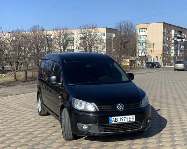 Черный Фольксваген Кадди, объемом двигателя 1.6 л и пробегом 265 тыс. км за 8700 $, фото 1 на Automoto.ua
