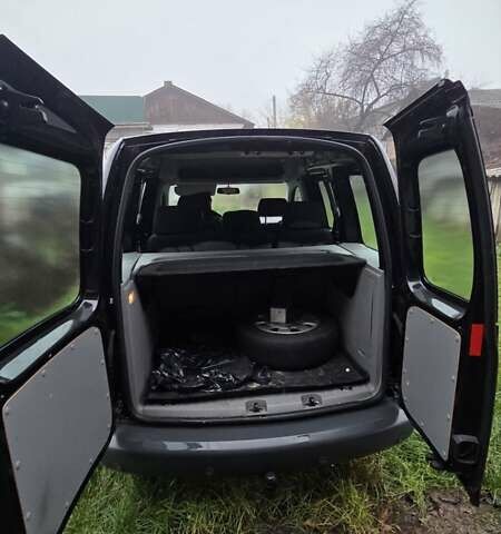 Чорний Фольксваген Кадді, об'ємом двигуна 1.4 л та пробігом 142 тис. км за 8000 $, фото 8 на Automoto.ua