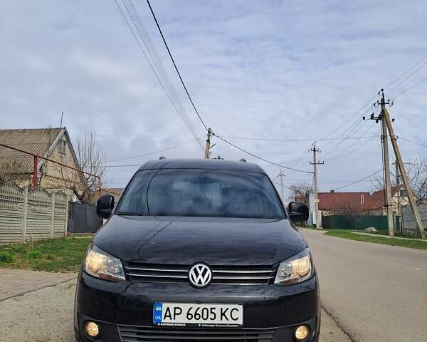Черный Фольксваген Кадди, объемом двигателя 1.6 л и пробегом 217 тыс. км за 9999 $, фото 5 на Automoto.ua