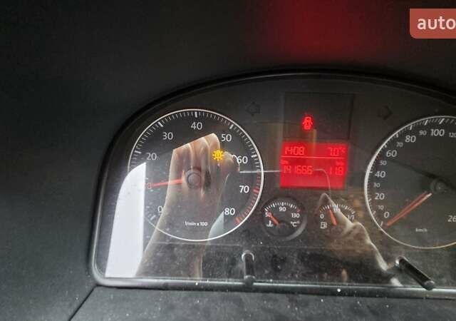 Чорний Фольксваген Кадді, об'ємом двигуна 1.4 л та пробігом 142 тис. км за 8000 $, фото 5 на Automoto.ua