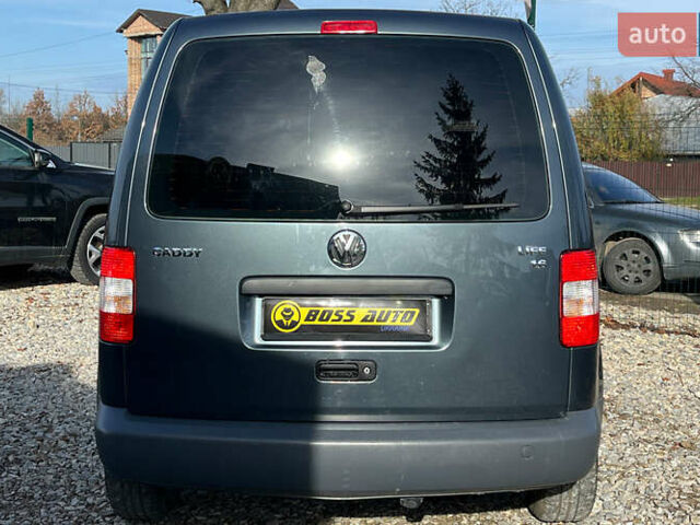 Чорний Фольксваген Кадді, об'ємом двигуна 1.6 л та пробігом 269 тис. км за 8500 $, фото 5 на Automoto.ua