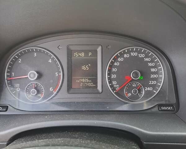 Черный Фольксваген Кадди, объемом двигателя 1.6 л и пробегом 217 тыс. км за 9999 $, фото 15 на Automoto.ua