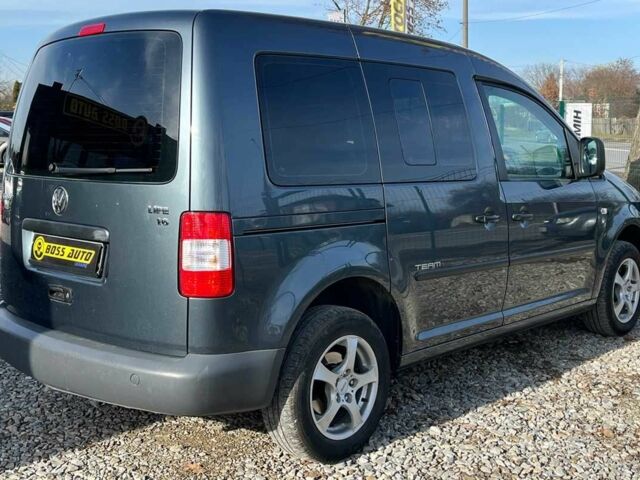 Черный Фольксваген Кадди, объемом двигателя 1.6 л и пробегом 269 тыс. км за 8500 $, фото 6 на Automoto.ua