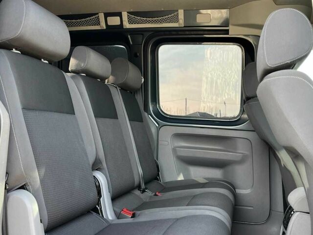 Черный Фольксваген Кадди, объемом двигателя 1.6 л и пробегом 269 тыс. км за 8500 $, фото 15 на Automoto.ua