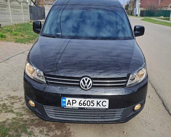 Черный Фольксваген Кадди, объемом двигателя 1.6 л и пробегом 217 тыс. км за 9999 $, фото 4 на Automoto.ua