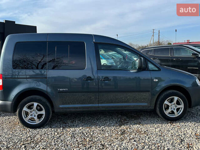 Чорний Фольксваген Кадді, об'ємом двигуна 1.6 л та пробігом 269 тис. км за 8500 $, фото 7 на Automoto.ua