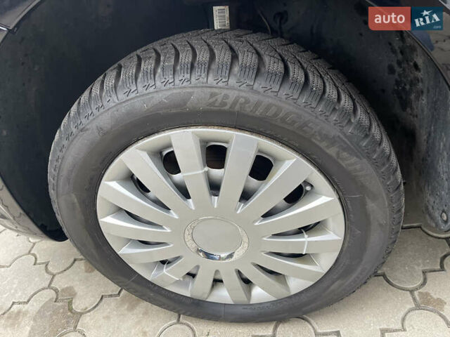 Черный Фольксваген Кадди, объемом двигателя 2 л и пробегом 101 тыс. км за 9999 $, фото 17 на Automoto.ua