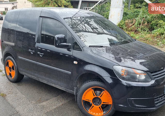 Черный Фольксваген Кадди, объемом двигателя 1.6 л и пробегом 250 тыс. км за 7700 $, фото 25 на Automoto.ua