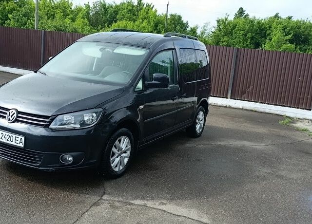 Черный Фольксваген Кадди, объемом двигателя 1.6 л и пробегом 202 тыс. км за 7600 $, фото 1 на Automoto.ua