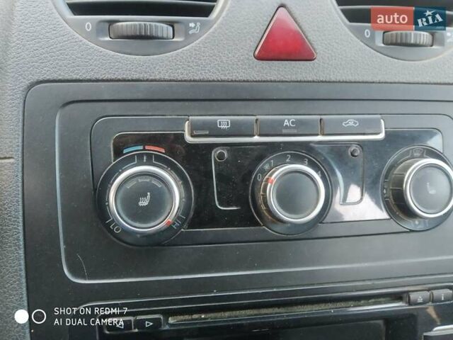 Черный Фольксваген Кадди, объемом двигателя 1.98 л и пробегом 450 тыс. км за 6800 $, фото 26 на Automoto.ua
