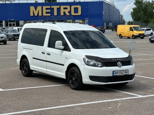 Черный Фольксваген Кадди, объемом двигателя 1.6 л и пробегом 190 тыс. км за 9500 $, фото 1 на Automoto.ua